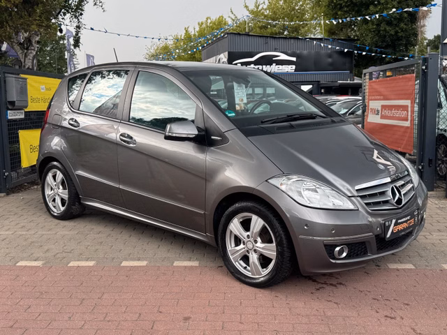 Mercedes-Benz A160*Avantgarde*Aut*Klima*Szhz*Temp*PDC*AHK - bilder 1