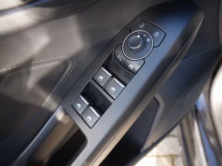 Ford Focus Turnier 1.0 EcoBoost Titanium X KEYLESS - foto 6
