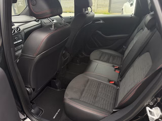Mercedes-Benz B 250 4Matic SHZ Standhzg Navi LED AppleCarplay - foto 14