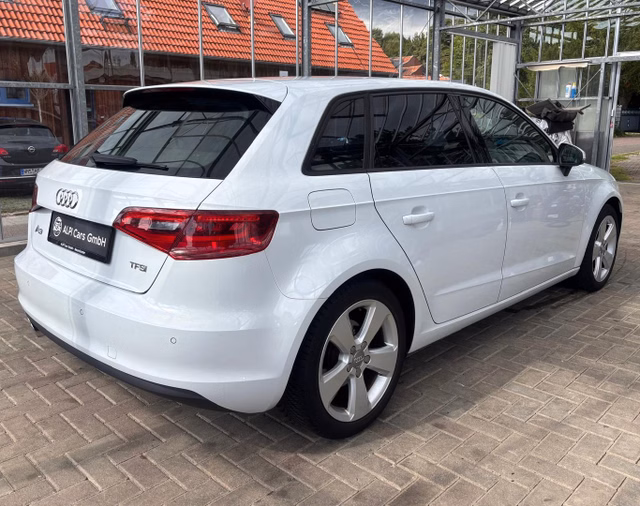 Audi A3 1.4 TFSI Sportback  1.HAND/GANZJAHRESREIFEN/TÜV - foto 5
