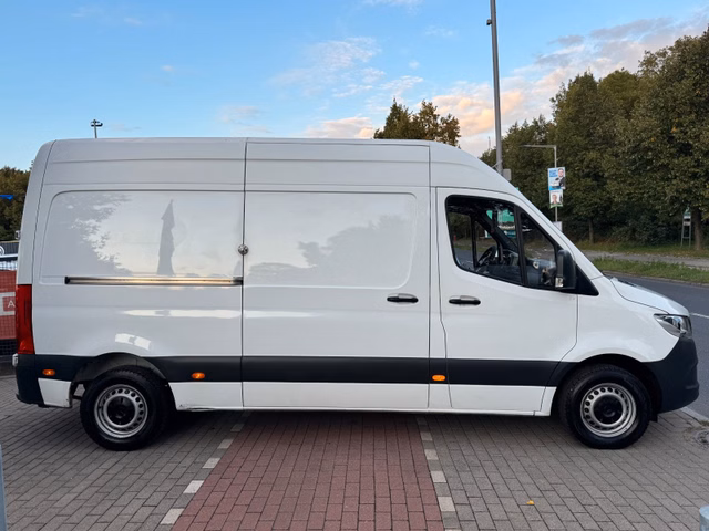 Mercedes-Benz Sprinter III Kasten FWD 211CDI L2H2*Nav*Kamera* - foto 4