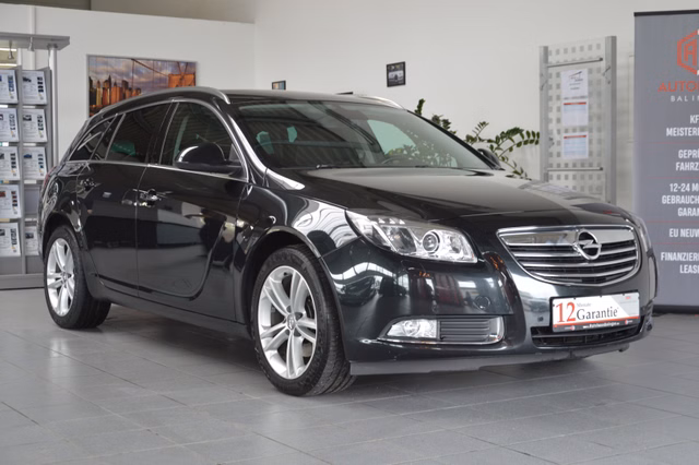 Opel Insignia Sports Tourer SPORT 4x4 |SHZ|PDC|Bi-XENON Gebrauchtwagen Kaufen | EZ 09/2011 | Preis 8.790 €