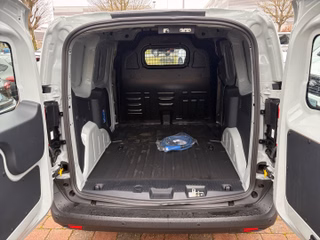 Ford Transit Courier BEV Trend +WINTERPAKET+ - foto 3