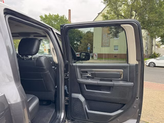 Dodge RAM 1500 5.7 V8 Crew Cab Laramie + Hardtop - foto 21