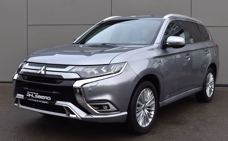 Mitsubishi OUTLANDER PLUS SPIRIT/4WD 360°/STAND./TEMPO./AHK/SPUR