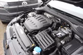 Daumennagel 19 - Volkswagen Golf VIII 2.0 TSI OPF DSG R-Line LED V+H=NAVI=ACC=DCC=