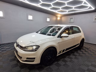 Volkswagen Golf Gebrauchtwagen Kaufen