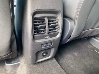 Ford Kuga FHEV AWD BlueCruise Edition +Winterpaket+Matrix+ - bilder 10