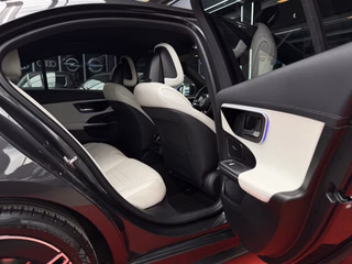 Mercedes-Benz C 300 d AMG-LINE/NIGHT PAKET/LED/SHZ/CARPLAY/PDC+KAM - foto 39