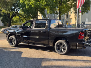 Dodge RAM 5.7 V8 Sport Modell 2026 + offizielles Fahrzeug - foto 8