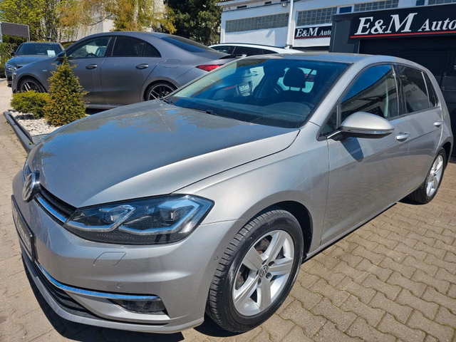 Volkswagen Golf VII Lim. Comfortline BlueMotion* - photo 1