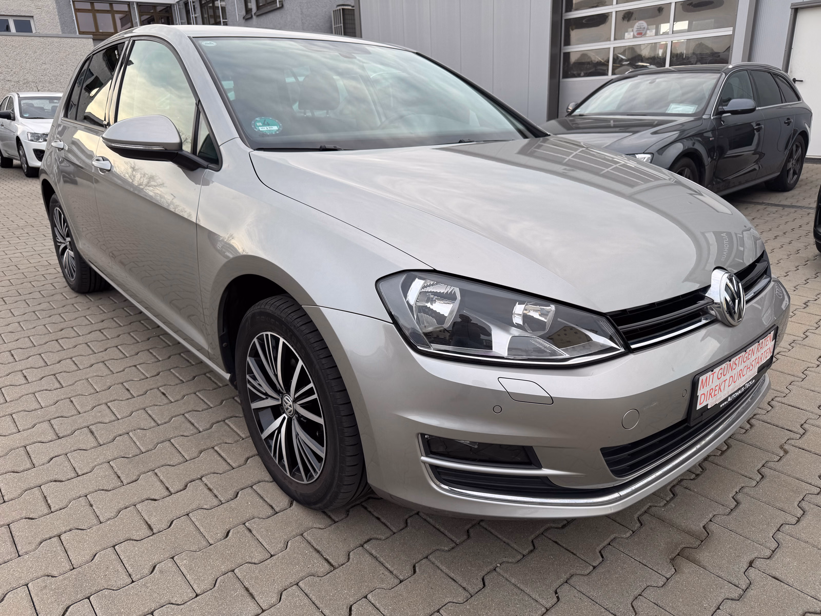 Volkswagen Golf 1,2 TSI BMT "Allstar" Bremsen Neu/AHK/SHZ/PDC