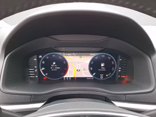 Skoda Karoq 1.0 TSI Tour KLIMA / NAVI / KAMERA / LED / SITZHEIZUNG - bilder 7