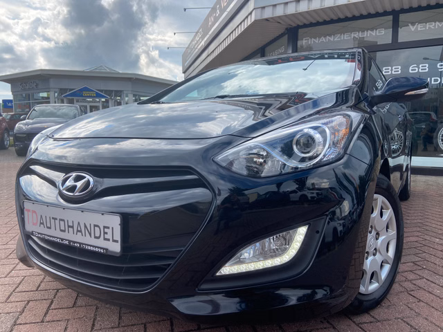 Hyundai i30 Classic 1.4 KLIMA / NAVI / PDC / Kamera Gebrauchtwagen Kaufen | EZ 05/2013 | Preis 8.590 €
