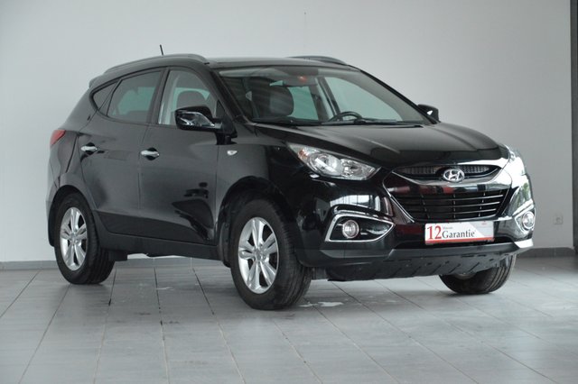Hyundai ix35 2.0 2WD Automatik Style 1.Hand|4xSHZ|PANO|NAVI Gebrauchtwagen Kaufen | EZ 09/2012 | Preis 9.990 €