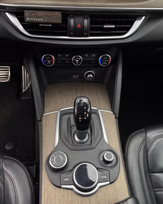 Alfa Romeo Stelvio First Edition Q4, 2,0 Turbo, Klimaauto., Sitzheizung - foto 6