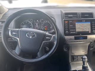 Toyota Land Cruiser Executive AHK+WKR - bilder 16