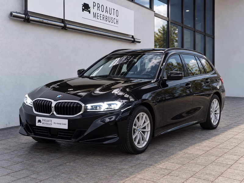 BMW 320d xDrive HUD/MMRY/H&K/360°/KMFRTZGNG/ADAPTLED