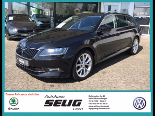 Skoda Superb Combi 2.0 TDI DSG Style, ACC 210, AHK, Columbus, Stdhz., ...