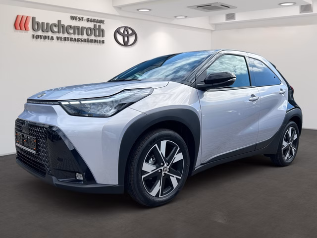 Toyota Aygo X Hybrid Teamplayer + Sitzheizung - foto 1