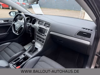 Volkswagen Golf VII Lim.1.HAND*KLIMA*TEMPO*SHZ*KAMERA*EURO5 - bilder 8