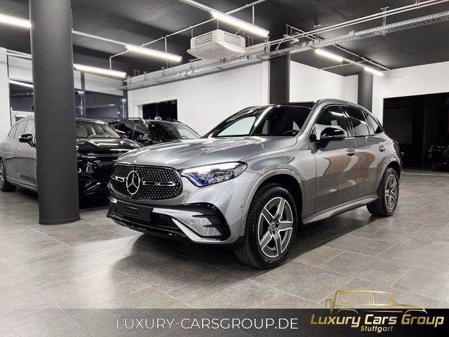 Mercedes-Benz GLC300e 4Matic AMG-Pano-MultiBeam-Leather-360° Jahreswagen Kaufen | EZ 10/2023