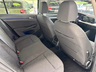 Volkswagen Golf VIII Variant 1,0 TSI Life LED PDC CarPlay - bilder 17