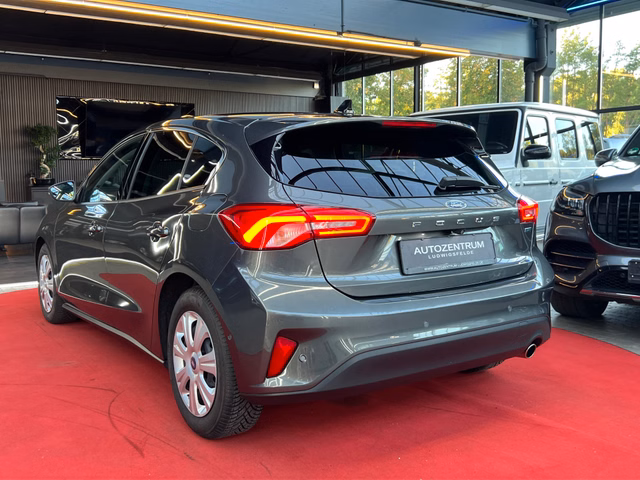 Ford Focus Titanium EcoBoost PANO / ACC / NAVI / B&O SOUND / BLIS / KAM / HUD / - foto 9