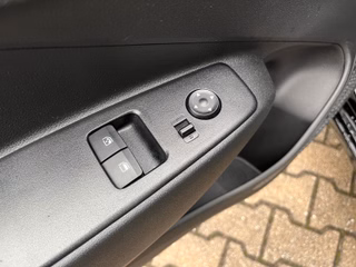 Hyundai i10 Trend Automatik Navi Kamera SHZ LRH - bilder 14