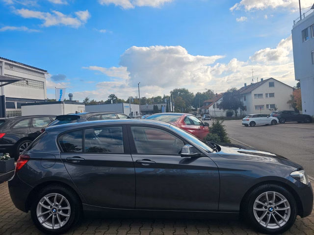 BMW 118 i*XENON*PDC*AHK*6.GANG*ALUFELGEN* - bilder 9