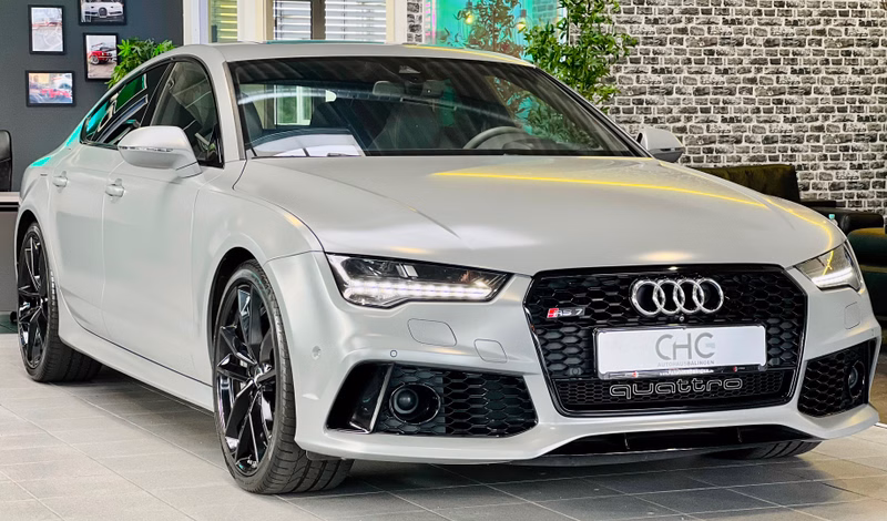 Audi RS7 quattro performance MATT|AKRAPOVIC EXCL.