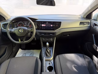 Volkswagen Polo VI Comfortline Automatik - foto 6