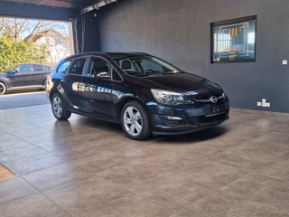 Opel Astra J Sports Tourer Style 1,4Turbo*Klimaauto* - photo 1