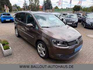 Volkswagen Touran Highline*2.HAND*KLIMA*NAVI*TEMPO*AHK*SHZ* - bilder 4