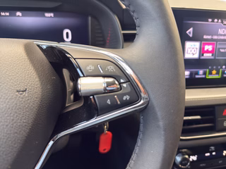 Skoda Scala Ambition Autom., LED CarPlay ACC PDC - foto 9