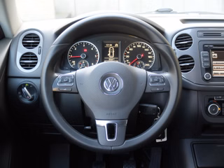 Volkswagen Tiguan 2.0 TDI Facelift TÜV 03/2028 - foto 16