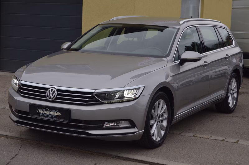 Volkswagen Passat 2.0TDI DSG Highline ACC Navi LED Sitzhzg