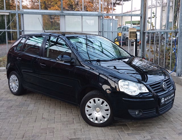 Volkswagen Polo 1.2 Comfortline  TÜV + ÖLWECHSEL NEU - foto 1
