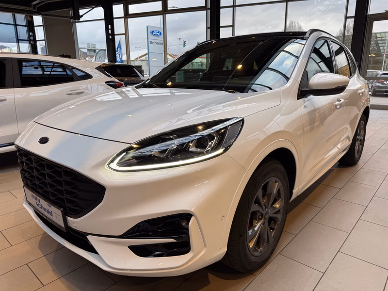 Ford Kuga ST-Line X + Pano + iAcc + AHK + adapt. LED