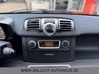 Smart ForTwo coupe Micro Hybrid*2.HAND*TÜV/AU NEU*AUX* - foto 10
