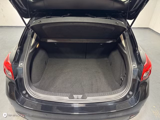 Mazda 3 Sports-Line *Navi*Bi-Xenon*Bose*HuD* - foto 24