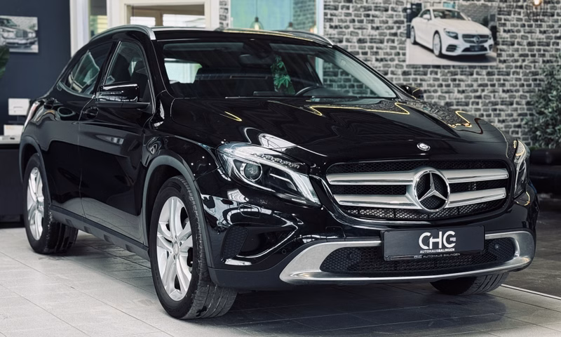 Mercedes-Benz GLA 200 BiXENON|SHZ|NAVI|PDC|LEDER