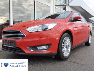 Ford Focus Lim. Titanium/Navi/Bi-Xenon/AHK abnehmbar - bilder 1