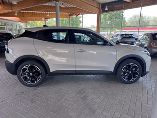 Alfa Romeo Junior Elettrica 115 kW Wärmepumpe, 18-Zoll, 10,25-Zoll-Display - foto 4