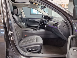 BMW 530d xDrive Luxury Line*KAMERA*CARPLAY*HEBEDACH* - bilder 16