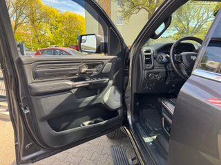 Dodge RAM 5.7 V8 Crew Cab Limited + Rambox + LPG - foto 15