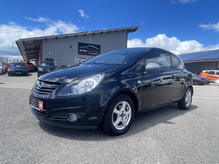 Opel Corsa D Color Edition 2.HAND|TÜV 07/2027 Used vehicle for sale | First registration 12/2010 | Price 1.990 €