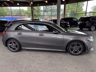 Mercedes-Benz A 200 d AMG Distronic Multibeam LED AHK MNUX-AR - foto 4