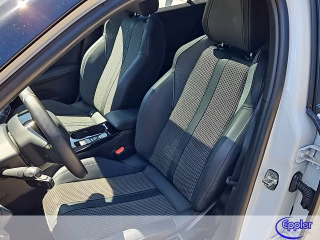 Peugeot e-2008  GT Panodach Kamera Navi Sitzheizung - foto 9