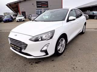 Ford Focus Cool&Connect AHK|PANO|RFK|ACC|LED|NAVI Used vehicle for sale | First registration 01/2021 | Price 15.990 €